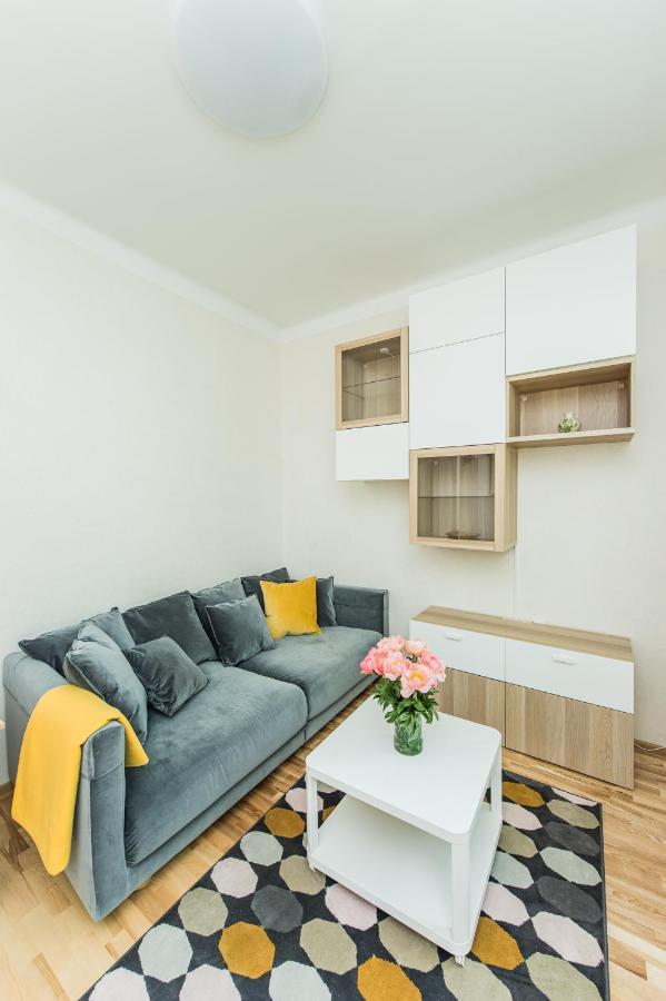 Lovely 1-Bedroom Apartment In Kaunas Old Town Екстериор снимка