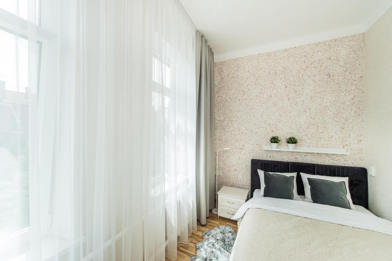 Lovely 1-Bedroom Apartment In Kaunas Old Town Екстериор снимка